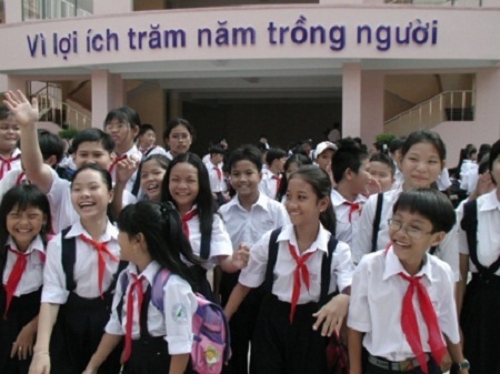 “Ăn” roi thầy cô - 1 “Ăn” roi thầy cô