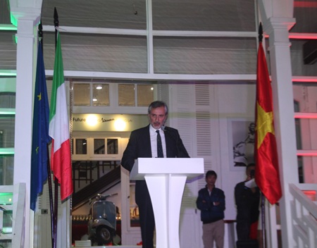 Đại sứ Ý tại Việt Nam – ông Lorenzo Angeloni tại buổi lễ khai trương.