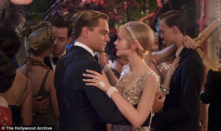 Nữ diễn viên trong “Gatsby vĩ đại” làm vỡ chiếc vòng cổ 6,5 tỉ - 2 Carey Mulligan sau khi làm vỡ chiếc vòng quý giá đã đinh ninh mình sẽ bị sa thải.