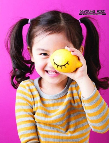 Bé gái gốc Việt gây “sốt” trên mạng xã hội Hàn Quốc - 6 Pi Uy