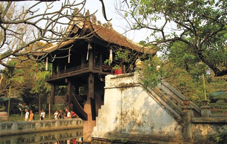 Vì sao chùa Một Cột từng được bình chọn "độc đáo nhất châu Á"? - 6 Đây là một trong những ngôi chùa nổi tiếng và được nhắc đến nhiều nhất trong lịch sử Việt Nam.