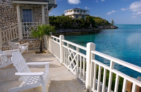 Đảo Pico nổi tiếng với rượu ngon và những con đường mòn uốn lượn xinh đẹp.