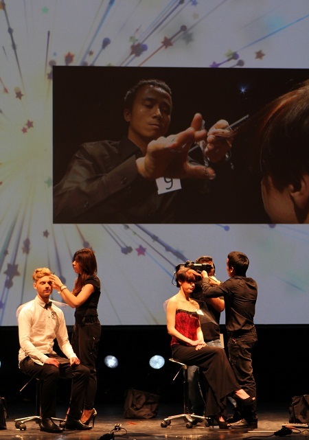 Nhà hát nổi tiếng Les Follies Bergeres