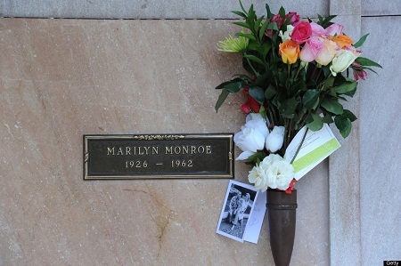 Phần mộ của Marilyn Monroe ở nghĩa trang Westwood Village Memorial Park tại Los Angeles, Mỹ.