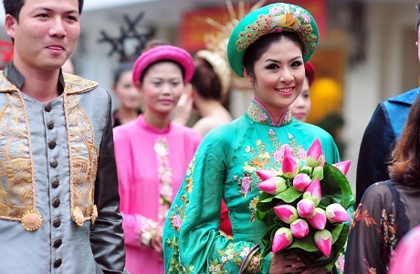 Hình ảnh hoa hậu Ngọc Hân hoá thân thành hoàng hậu - 3 Lê Huy Hoàng Hải