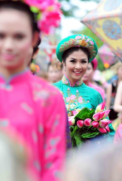 Hình ảnh hoa hậu Ngọc Hân hoá thân thành hoàng hậu - 7 Lê Huy Hoàng Hải