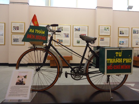 Lần đầu tiên triển lãm những tài liệu quý về Chủ tịch Hồ Chí Minh