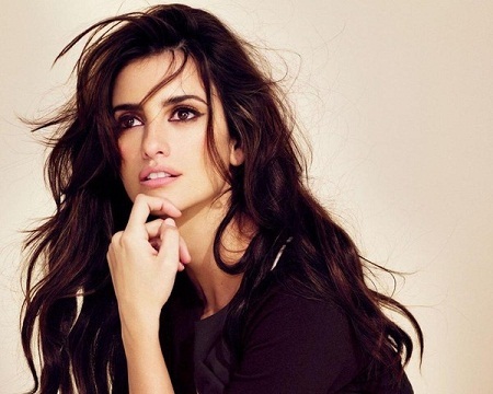 Penelope Cruz trở thành kiều nữ già nhất của James Bond - 1 Penelope Cruz