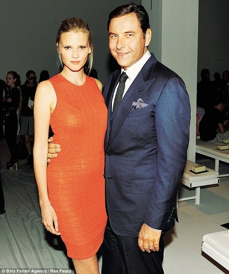 Tranh khỏa thân của siêu mẫu Lara Stone trưng bày tại Ý - 7 Siêu mẫu Lara Stone và chồng đã chào đón đứa con trai đầu lòng ra đời trong tháng 5 vừa qua.