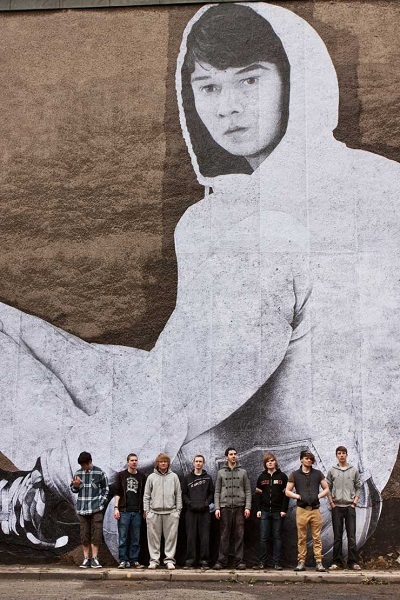 Những thanh niên Edinburgh đồng ý làm “mẫu” cho các bức chân dung.