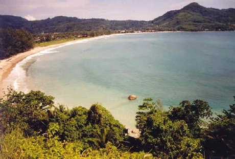 Nếu đã tới Phuket, bãi biển Kamala là một nơi bắt buộc phải ghé thăm.
