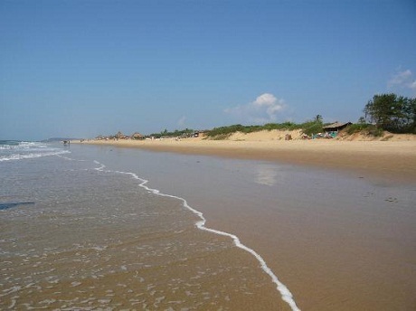 Candolim với bãi cát vàng chạy dài là một trong những điểm đến hấp dẫn ở Ấn Độ mỗi dịp hè về.