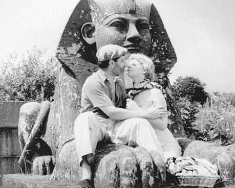 Phim câm của Alfred Hitchcock trở thành di sản văn hóa Anh - 1 Một cảnh trong bộ phim câm “The Pleasure Garden” của Alfred Hitchcock