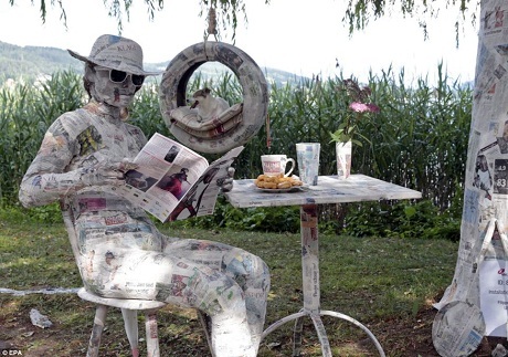 Năm nay lễ hội thu hút sự tham gia của hơn 200 nghệ sĩ đến từ 44 nước.