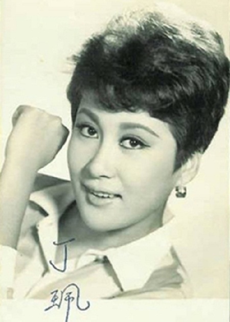 Bị nghi sát hại Lý Tiểu Long, mỹ nhân kêu oan - 4 Lý Tiểu Long và Đinh Bội.