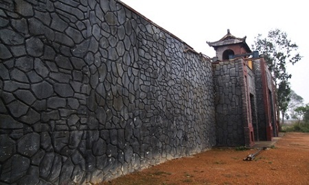 Đừng mơ biến trường quay thành mỏ vàng - 4 Bức tường thành được dựng lên tại Cổ Loa để phục vụ phim