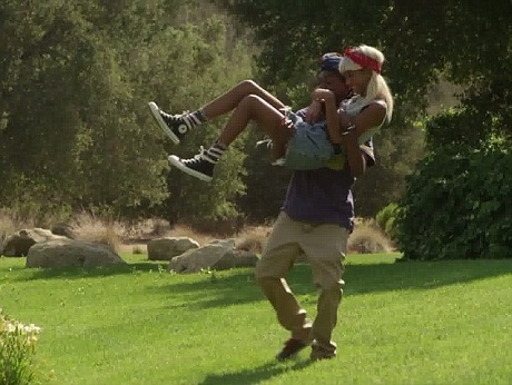 Cậu bạn này bị đánh giá là quá nhiều tuổi so với Willow.