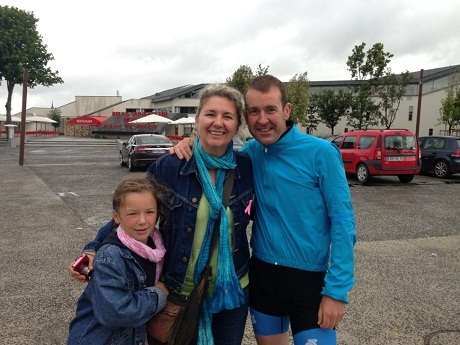 Cuộc gặp kỳ diệu sau 34 năm làm bạn qua thư gửi bằng... chai