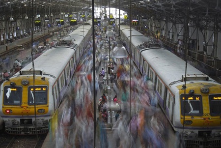 Ảnh chụp hồ bơi ở tỉnh Tứ Xuyên, Trung Quốc trong một ngày nắng nóng.