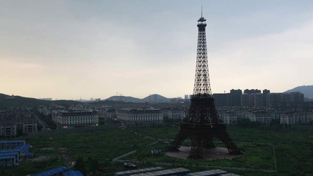 Paris hoa lệ của Trung Quốc được ví như thành phố ma - 9 Dự án được phát triển bởi công ty bất động sản