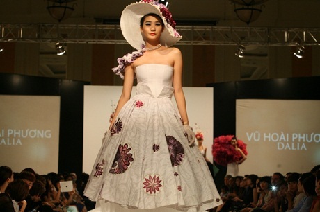 BST “Bon-Sai” của Nguyễn Huyền Trang: