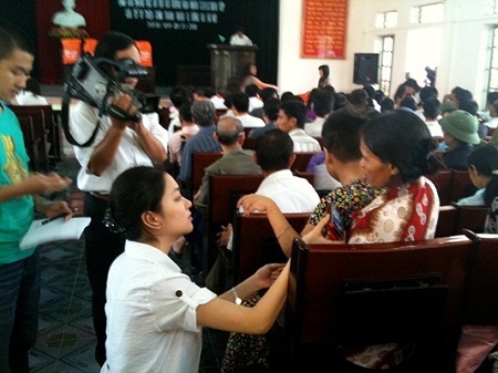 Một hoa hậu Nguyễn Thị Huyền lộng lẫy, kiêu sa.