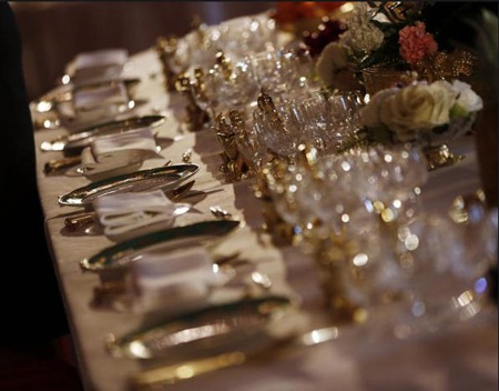 Bàn tiệc dành cho Nữ hoàng và quan khách tại buổi lễ