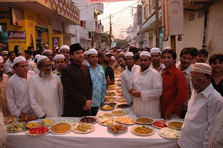 Ramadan - Thánh lễ đặc sắc của người Hồi giáo - 3 Ramadan - Thánh lễ đặc sắc của người Hồi giáo