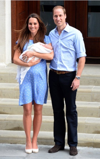 Những khoảnh khắc đẹp của "bông hồng mới nước Anh" - 17 Kate Middleton thân thiện với người dân Anh.