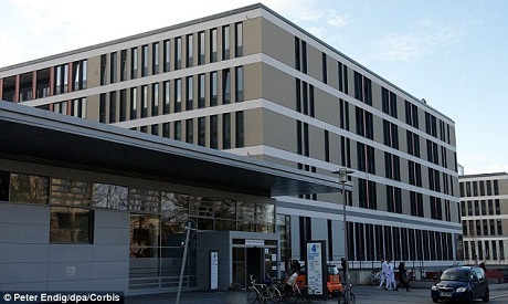 Jasleen vừa được sinh ra hôm 26/7 vừa qua. Hiện tại, tình trạng sức khỏe của cô bé khá ổn định.