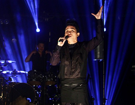 Từng Dương ma quái hơn trong phần trình diễn tiếp theo