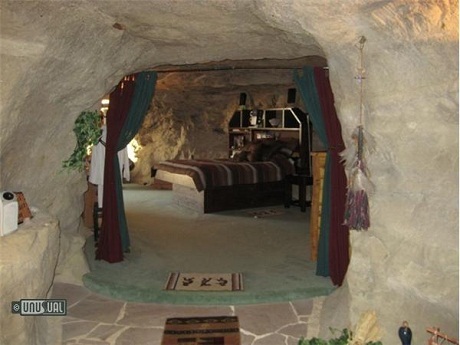 Kỳ thú khách sạn "thiên đường" trong lòng núi - 5 Khách sạn Kokopelli’s Cave, thành phố Farmington, bang New Mexico, Mỹ