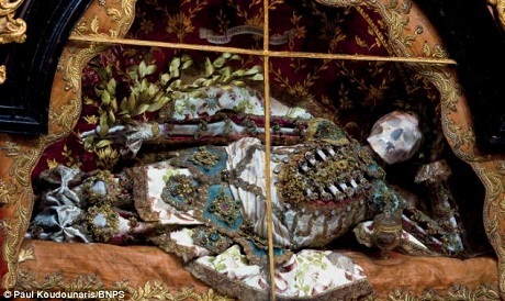 Những bộ hài cốt đắt giá nhất thế giới - 6 Di hài thánh
Friedrick ở tu viện Benedictine, Melk, Áo.