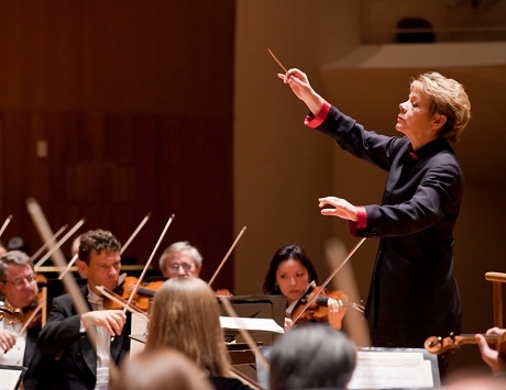 Tại sao cả thế giới có duy nhất một nữ nhạc trưởng?