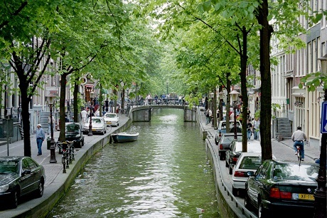 192 ví tiền và phép thử về lòng trung thực - 6 Đồng hạng 4 với Moscow là thành
phố Amsterdam của Hà Lan.