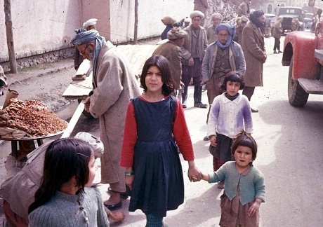 Hình ảnh gây kinh ngạc về "đất nước bất hạnh"- Afghanistan - 23 Trẻ em Afghanistan.