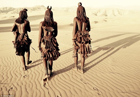 Những tộc người sắp... “biến mất vĩnh viễn” - 20 Một cô gái người
Maori ở New Zealand.