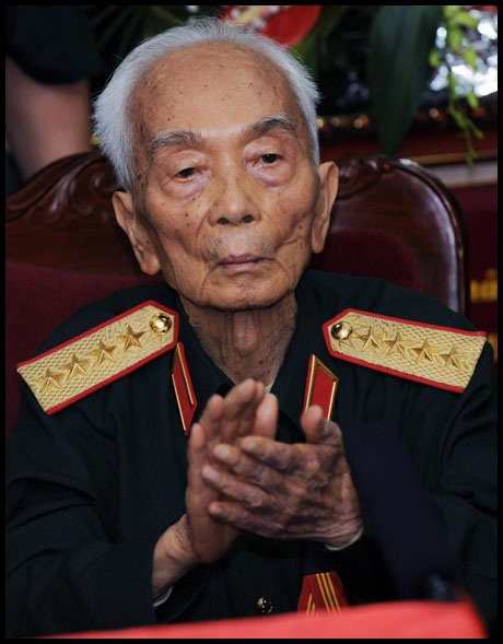 Những tư liệu quý giá về Tướng Giáp - 26 Bức ảnh chụp ngày 15/2/1968 ghi lại chân dung Đại tướng Võ Nguyên Giáp ở tuổi 57. (Ảnh: TTXVN)