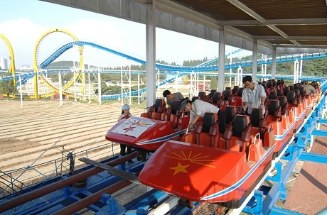 Hình ảnh cuộc sống vui tươi của người Triều Tiên - 22 Một số trò chơi trong công viên.