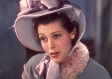 Những phụ nữ xinh đẹp và nổi loạn trong văn học - 5 Nữ diễn viên Miriam Hopkins trong vai Becky Sharp trong tác phẩm điện ảnh cùng tên năm 1935.