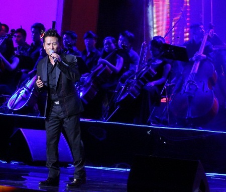 Hình ảnh về đêm nhạc đắt vé ở Hà Nội