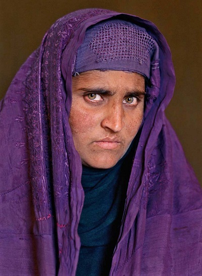 Chuyện chưa kể về bức ảnh nổi tiếng- “Cô gái Afghanistan” - 4 Chuyện chưa kể về bức ảnh nổi tiếng- “Cô gái Afghanistan”