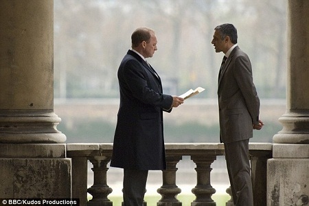 Diễn viên trong phim James Bond tự tử vì phá sản - 4 Bhattacharjee cũng xuất hiện nhiều trên truyền hình Anh.