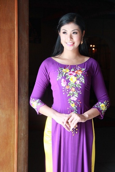 Ai xứng đáng là “hoa hậu” áo dài? - 13 Đặng Thu Thảo: Hoa hậu Việt Nam 2012