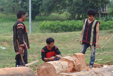 Những bức tượng nhà mồ “ngập” hồn ở Hà Nội - 3 Những bức tượng nhà mồ “ngập” hồn ở Hà Nội