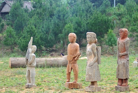 Những bức tượng nhà mồ “ngập” hồn ở Hà Nội - 17 Cho đến những sinh hoạt văn hóa cộng đồng