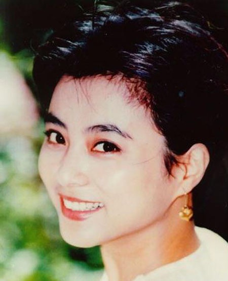 Gặp lại "công chúa Thiên Trúc" Lý Linh Ngọc của Tây Du Ký 1986 - 2 Vẻ đẹp rạng ngời xuân xanh của Lý Linh Ngọc.