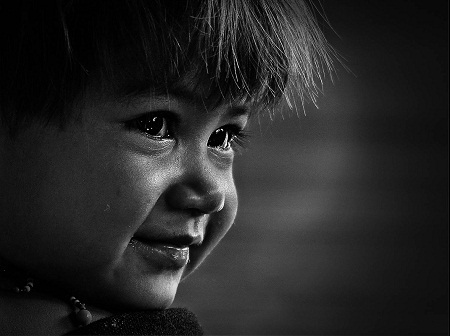 “Em bé Cơ-tu” - Tác giả Đặng Văn Nở (Việt Nam) - Huy chương Vàng FIAP