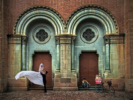 “Hai khía cạnh cuộc đời” - Tác giả Nguyễn Văn Toàn (Việt Nam) - Giải Khuyến khích VAPA