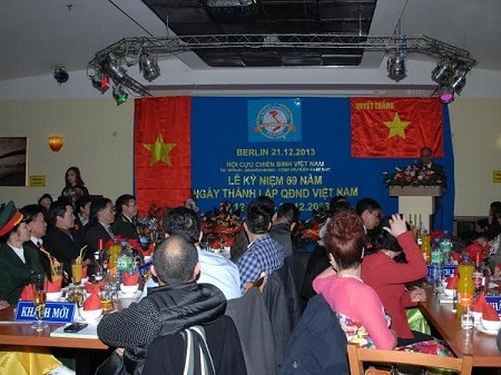 Kỷ niệm thành lập Quân đội nhân dân Việt Nam tại Đức - 1 Quang cảnh tại buổi lễ kỷ niệm. (Ảnh: Thanh Hải/Vietnam+)